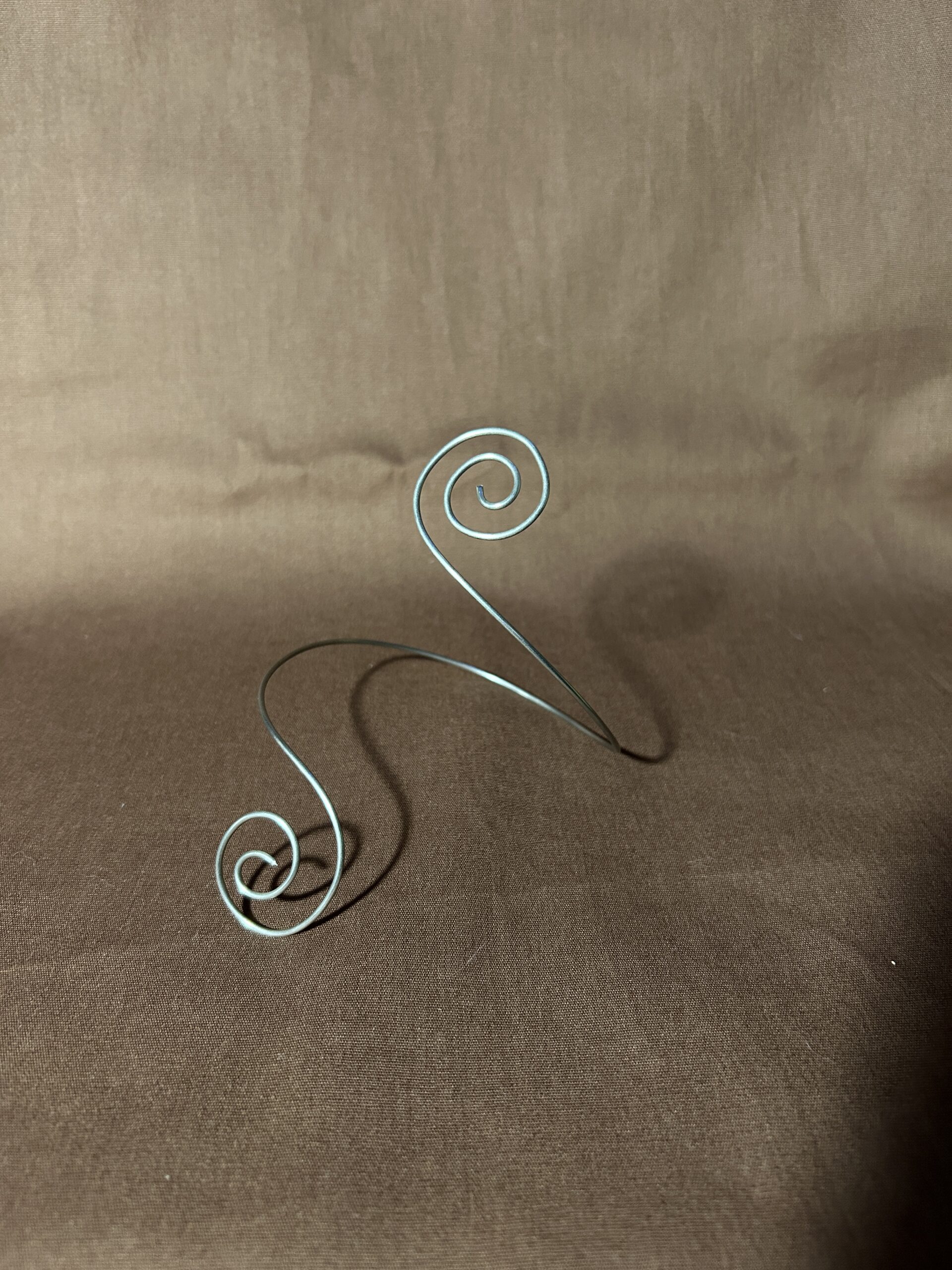 Bracelete artesanal em espiral - Imagem 3