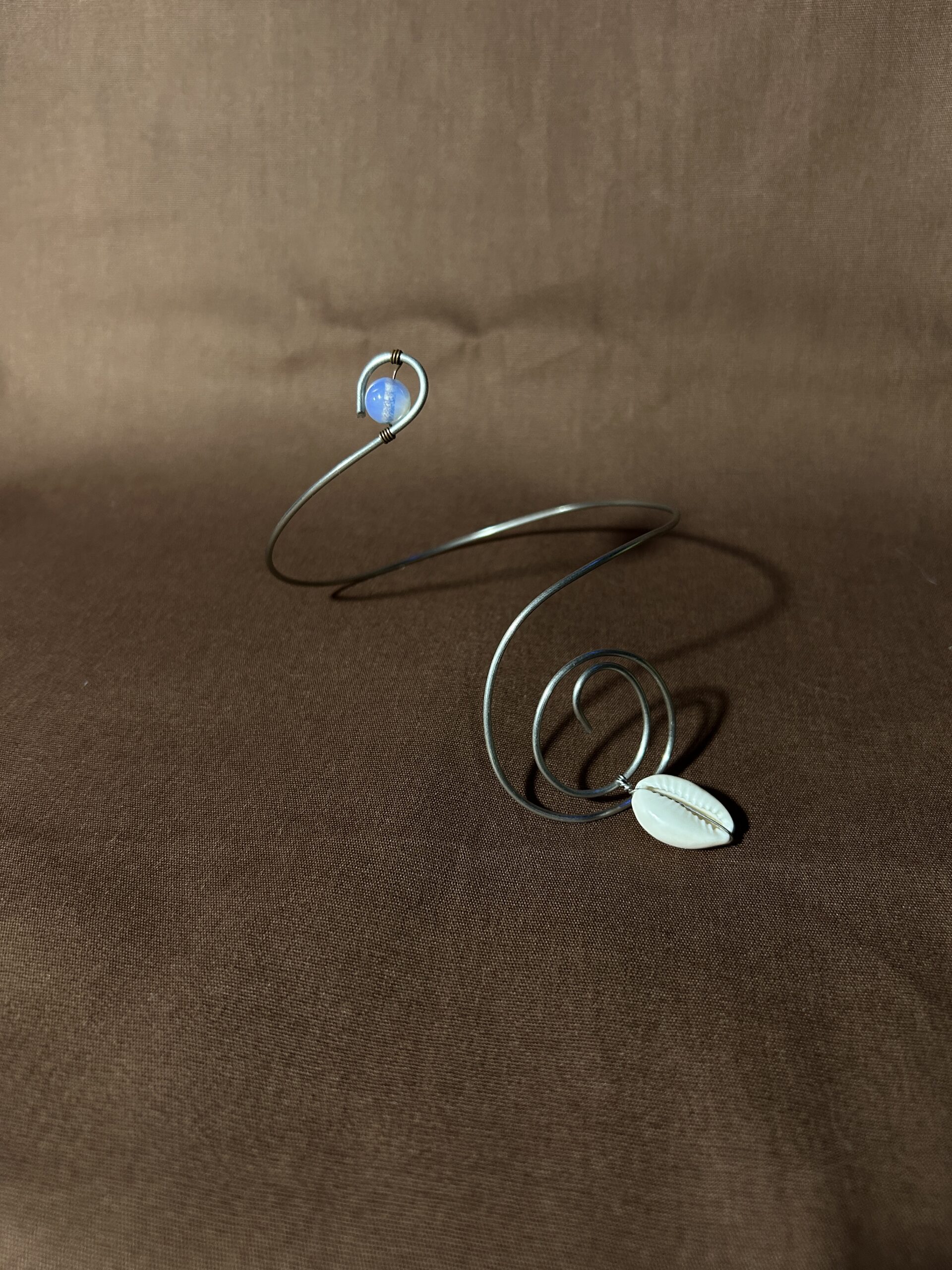 Bracelete artesanal com Pedra da Lua
